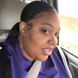 Meet your Posher, Iesha